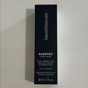 bareMinerals BAREPRO 24hr Wear